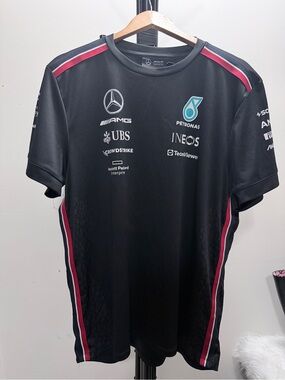 Mercedes AMG Petronas Black Team Tee with Pink Piping Size XL‎